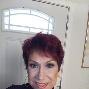 Meet your Posher, Elva